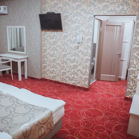 Magnum Hotel Berehove  Eksteriør billede